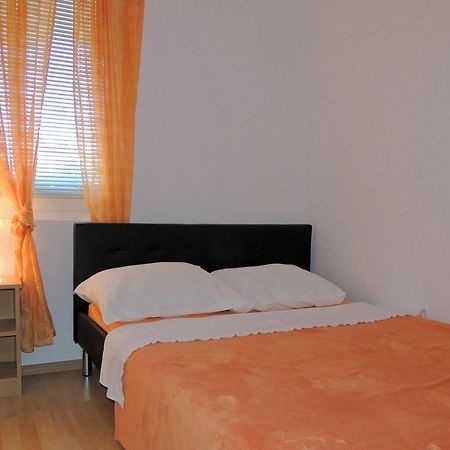 Apartman Husic Pag Town Zimmer foto