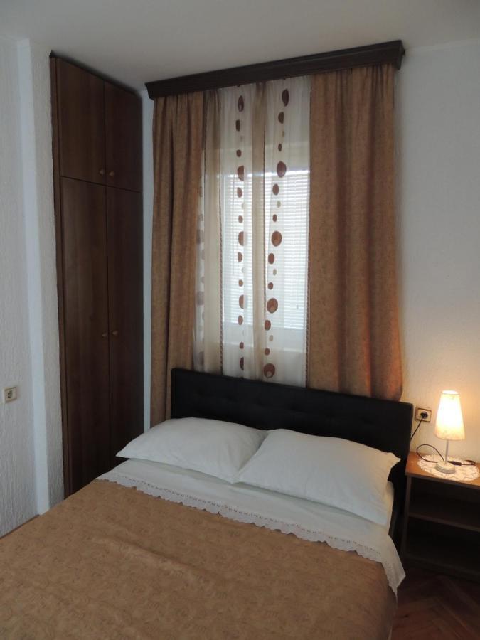 Apartman Husic Pag Town Exterior foto